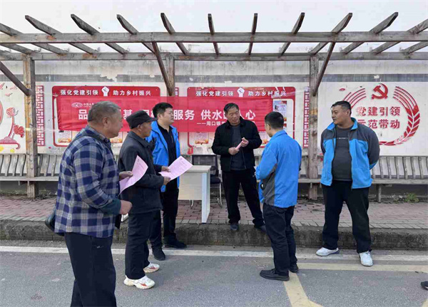 貼心服務暖民心  供水保障零距離   ——周口銀龍水務流動服務進社區(qū)，精準破解城鄉(xiāng)用水難題